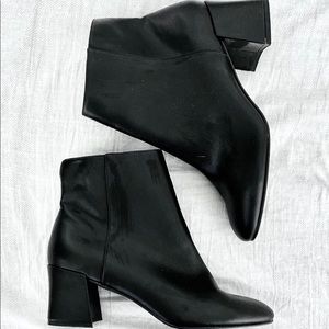 Chinese laundry Black ankle booties